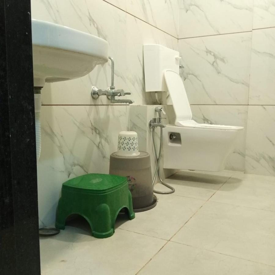 Hotel Mansarovar,Βαντοντάρα Εξωτερικό φωτογραφία